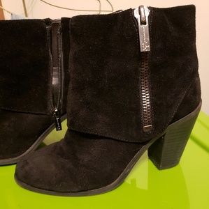 Womens Jessica Simpson ankle boot booties heels.